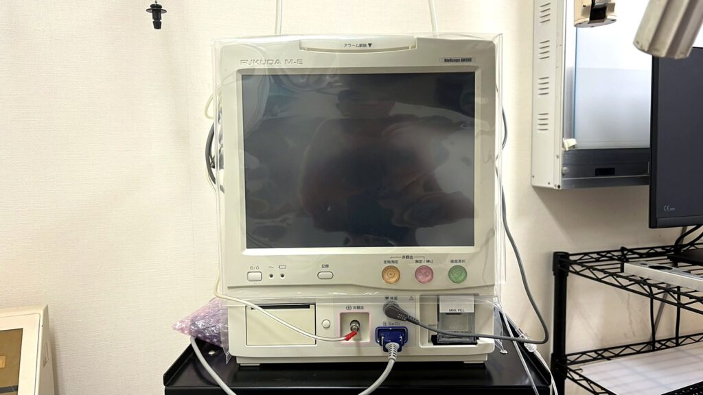 心電図生体モニター